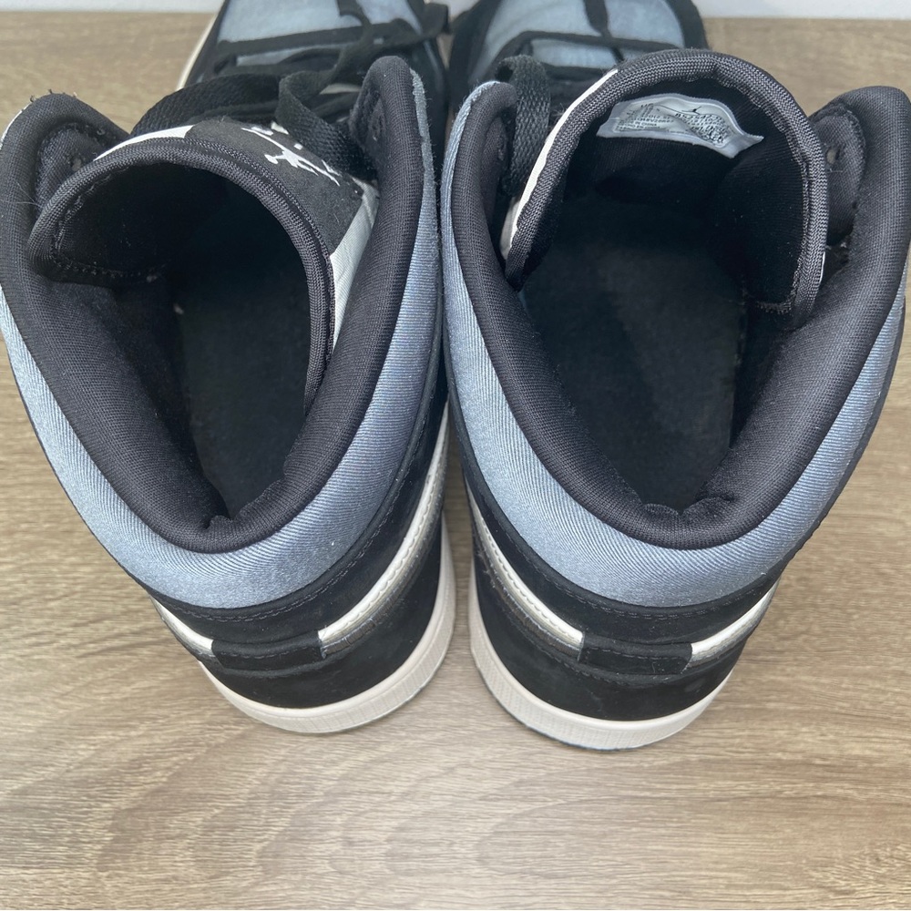 Nike Air Jordan 1 Mid Satin Grey Sneakers Mens 14 Black White Shoes 852542-011 - Picture 14 of 16